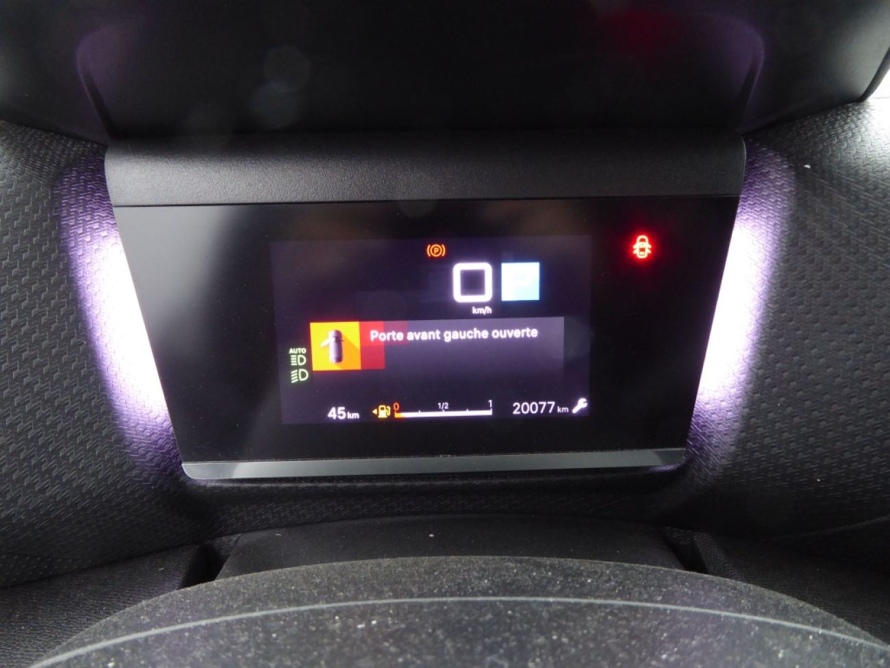 Mandataire Citroën C4 X BLUEHDI 130CH S&S SHINE EAT8