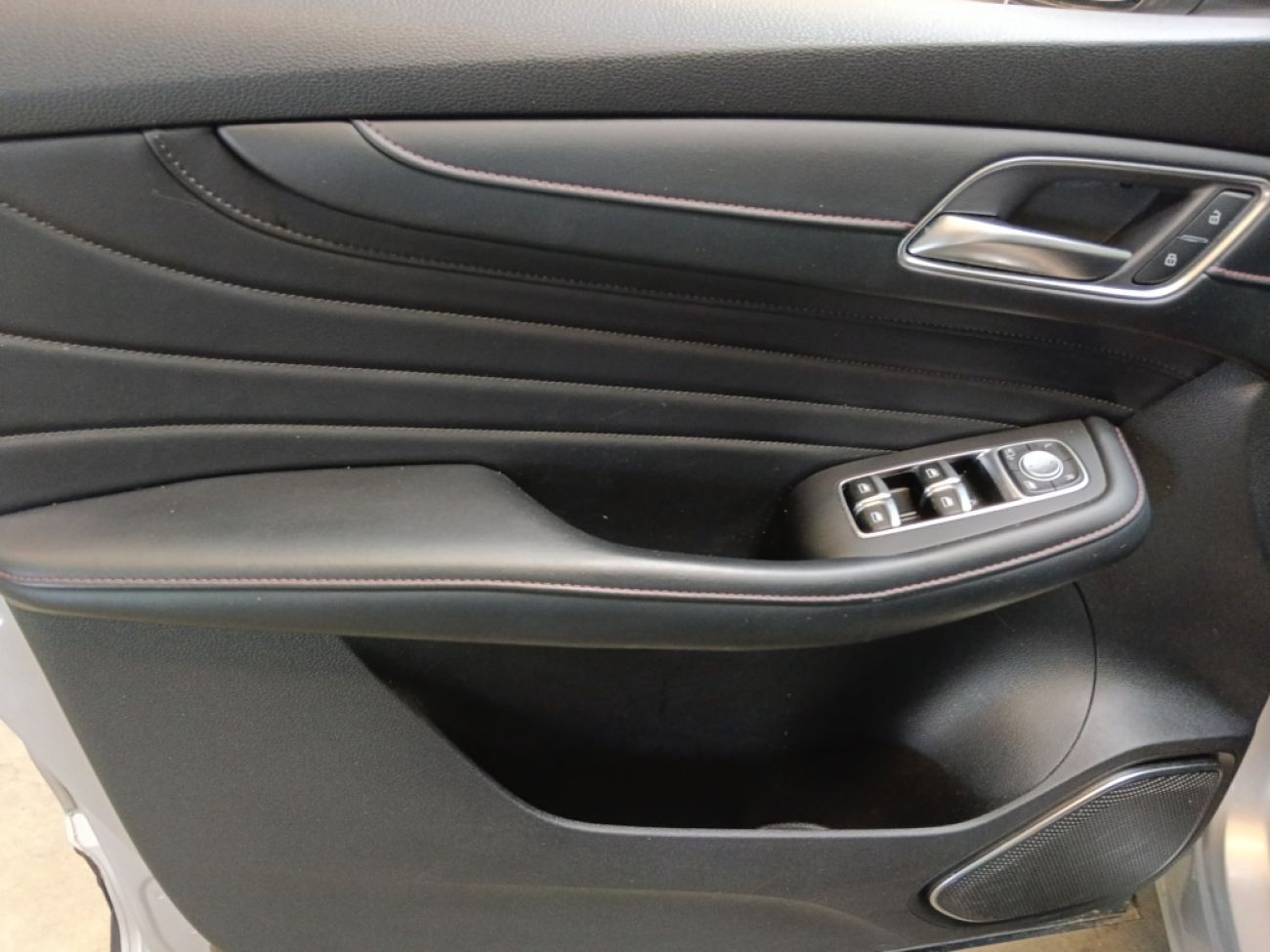 Mandataire MG HS 1.5 T-GDI 162 AT luxury