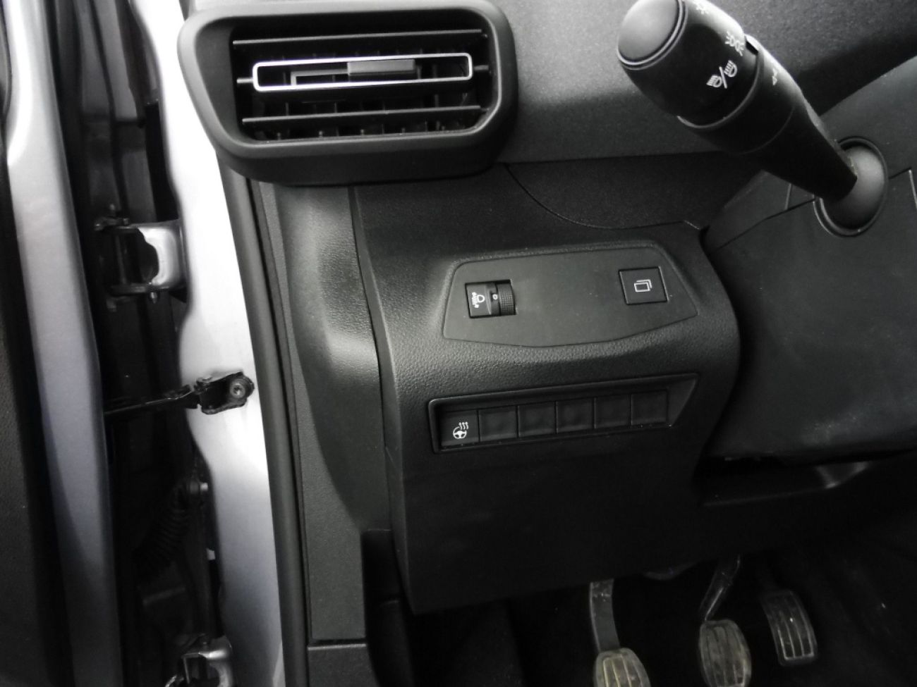 Mandataire PEUGEOT RIFTER TAILLE M - 1.5 BLUEHDI 100CH S&S ALLURE 5 PLACES