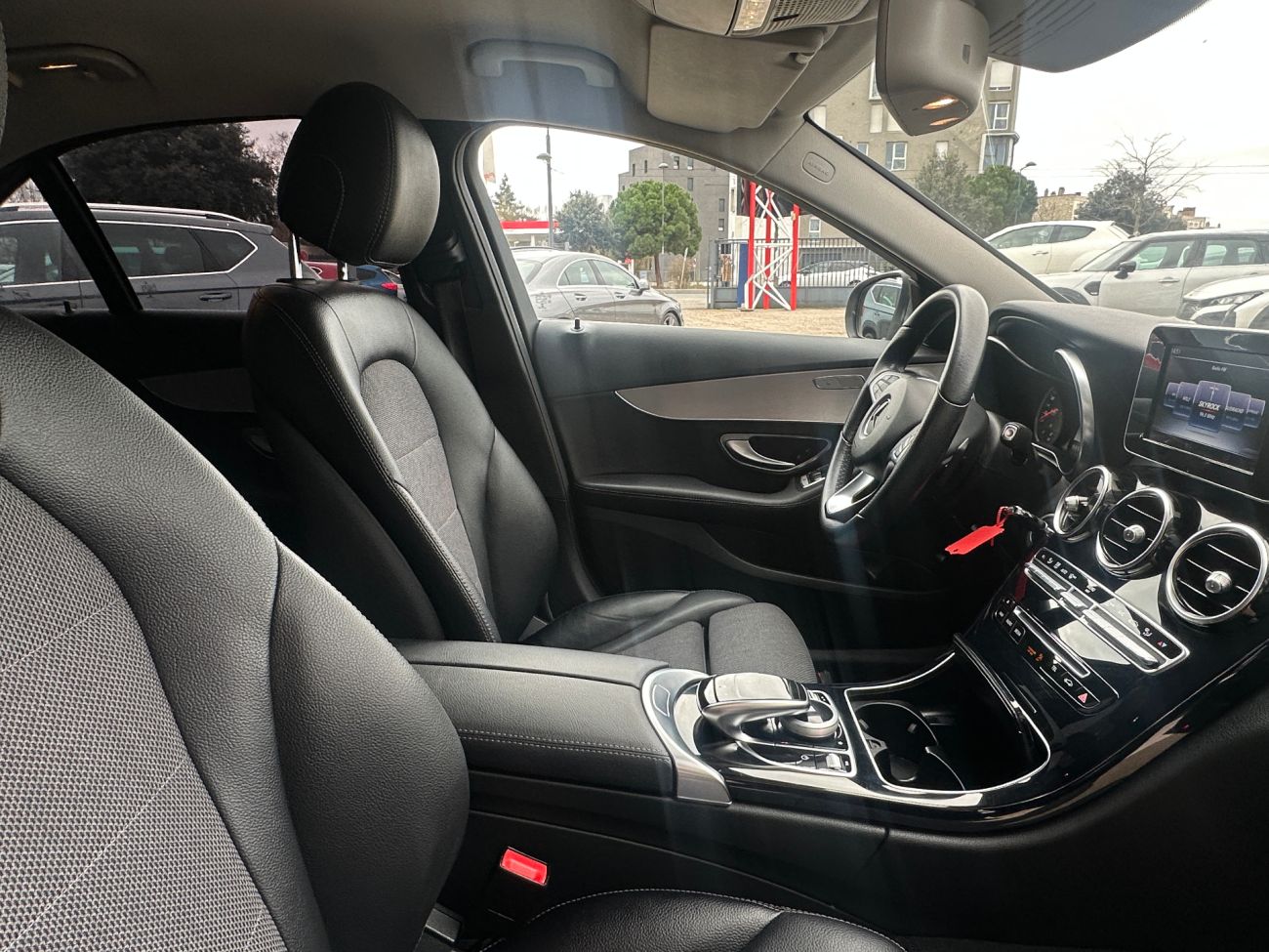 Mandataire MERCEDES CLASSE C 200 9G-Tronic Avantgarde