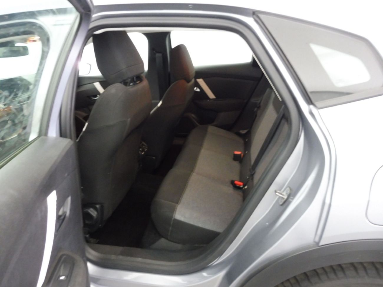 Mandataire Citroën C4 X 1.2 PURETECH 100 FEEL