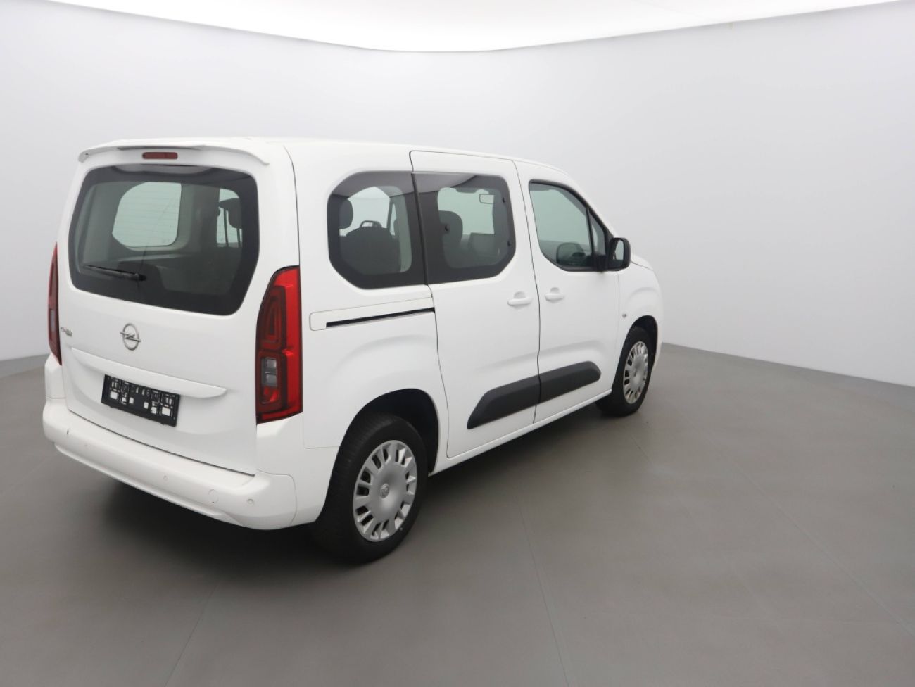 Mandataire Opel COMBO LIFE L1H1 1.5 D 100CH EDITION BVM6