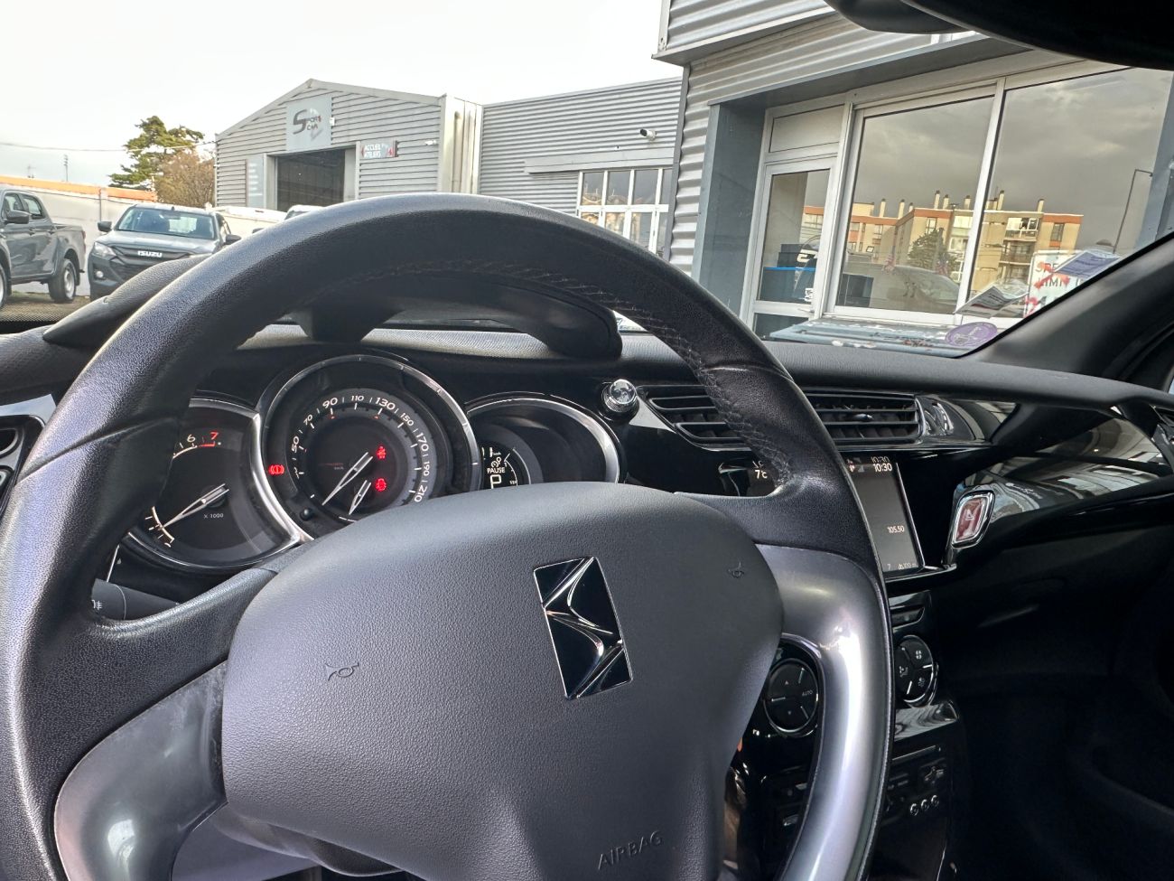 Mandataire Citroën DS3 CABRIOLET VTi 120 So Chic A