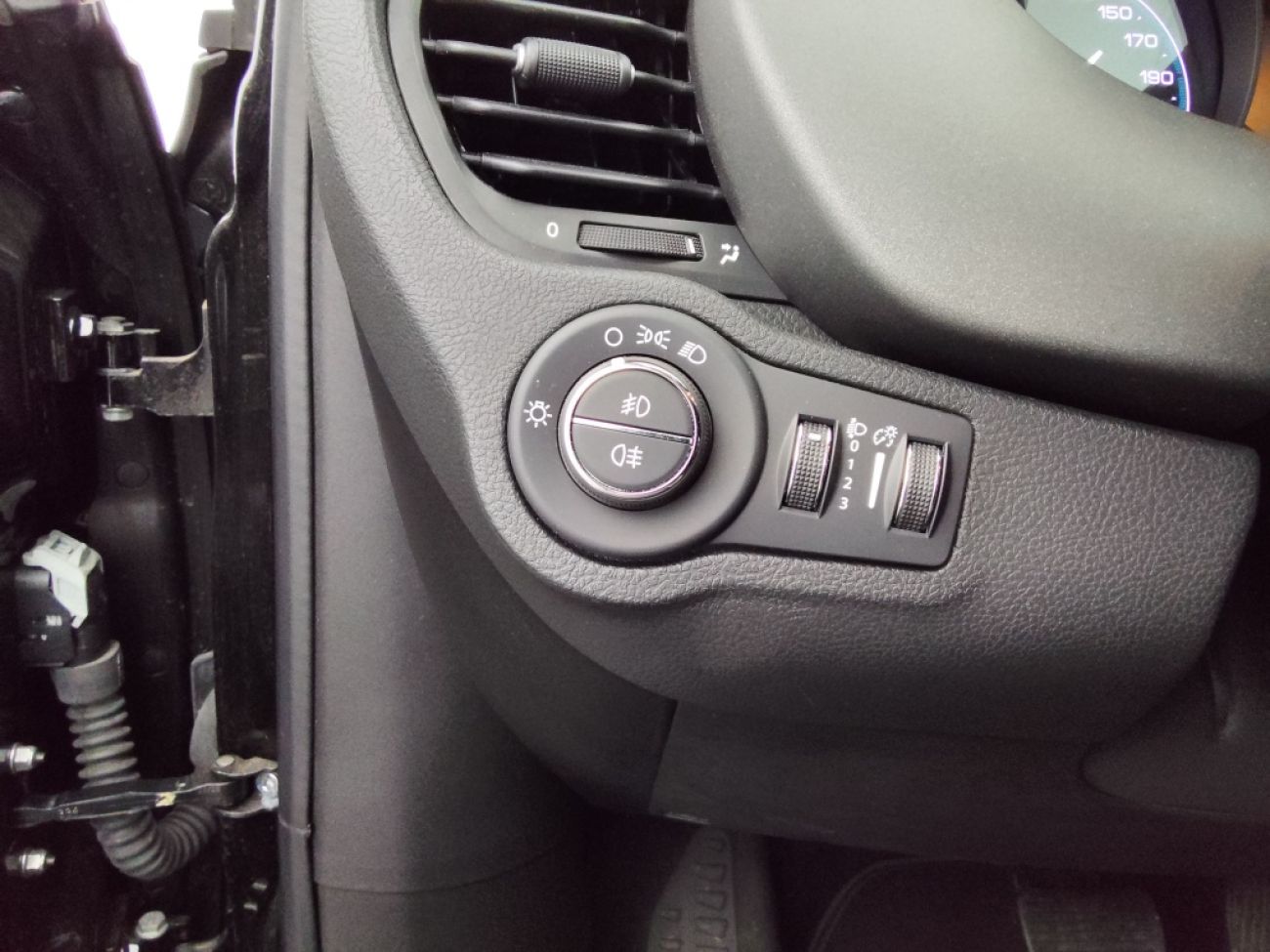 Mandataire FIAT 500X 1.5 FIREFLY TURBO 130CH S/S HYBRID PACK CONFORT DCT7