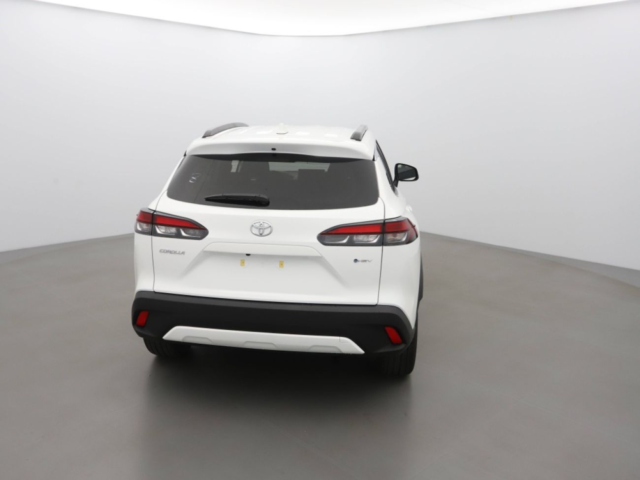 Mandataire TOYOTA COROLLA CROSS ACTIVE DRIVE 1.8 VVTI HYBRID 140