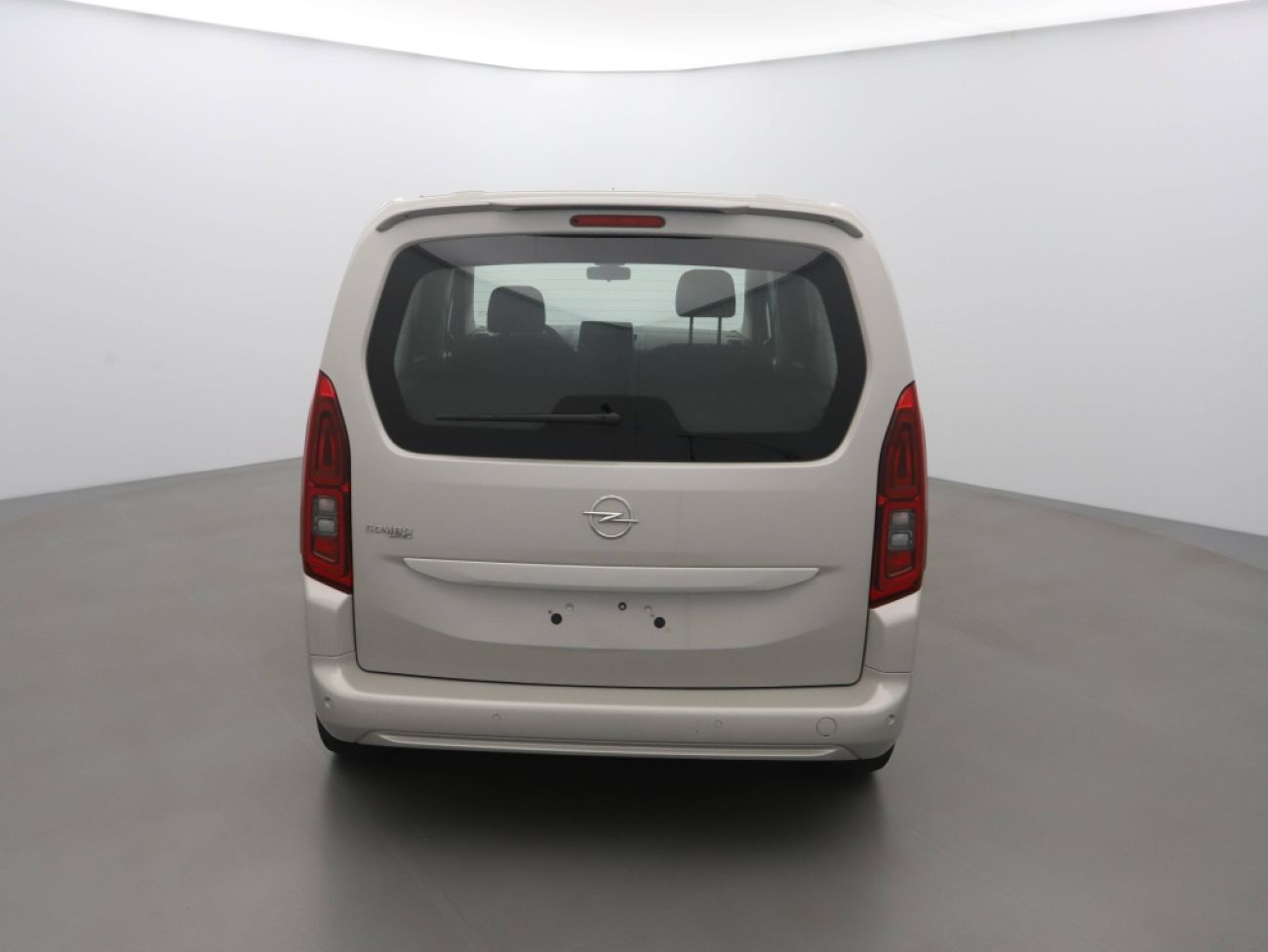 Mandataire Opel COMBO LIFE L1H1 1.5 D 100CH EDITION BVM6