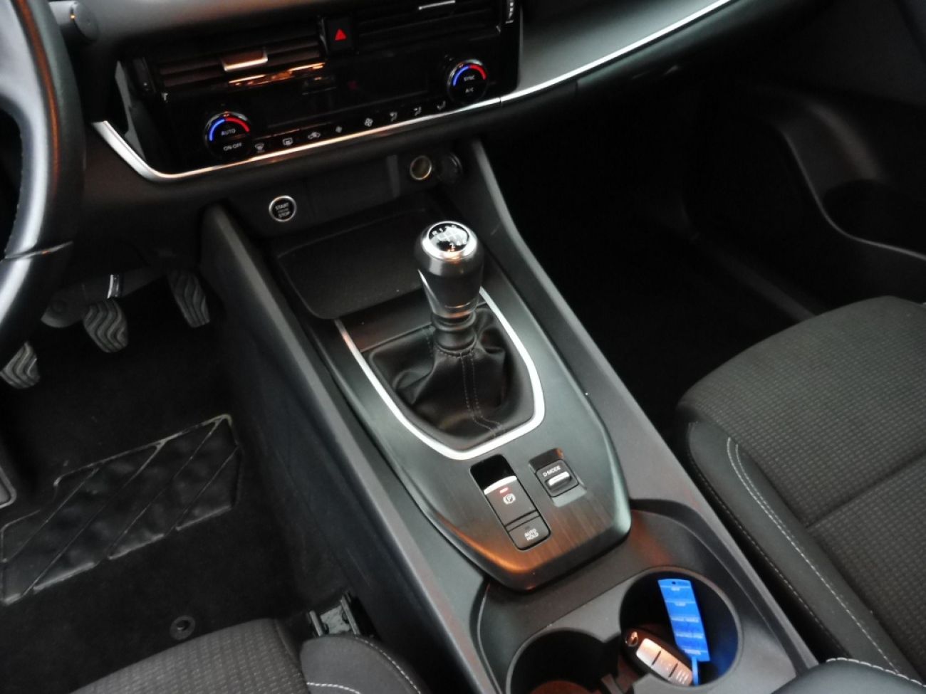 Mandataire NISSAN Qashqai 1.3 DIG-T 140 MHEVacenta