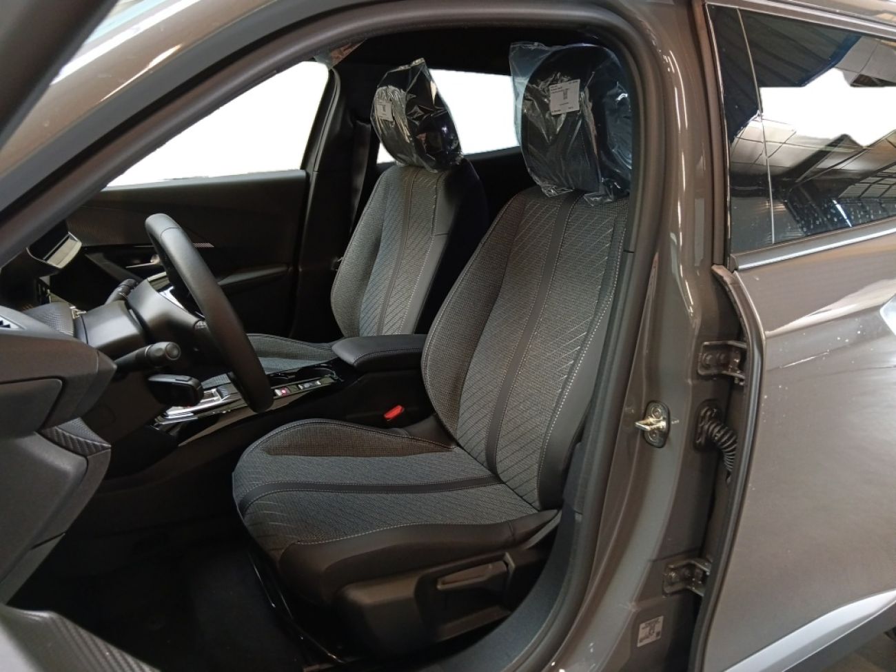 Mandataire PEUGEOT 2008 1.2 HYBRID 145CH ALLURE E-DCS6