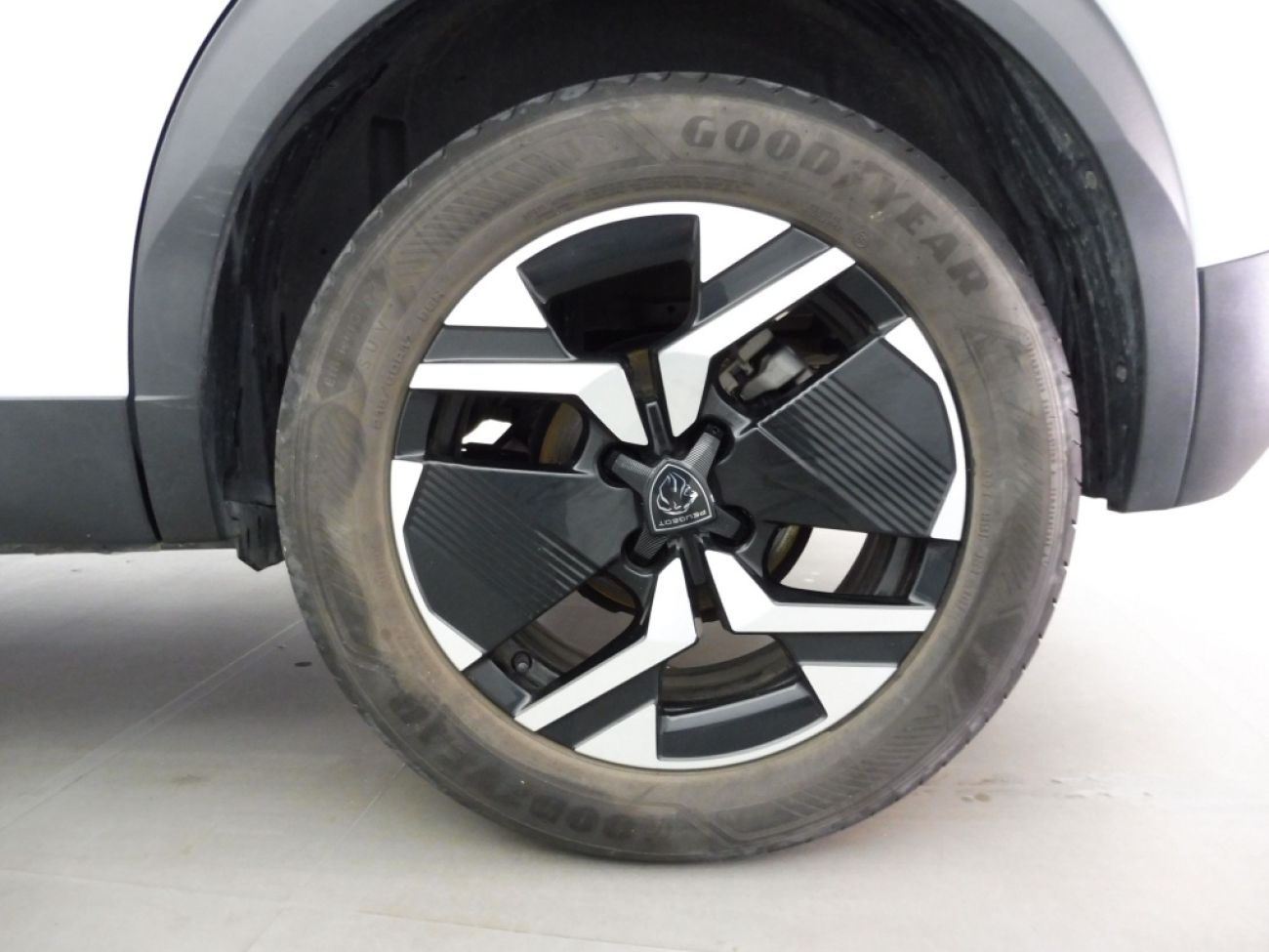 Mandataire PEUGEOT 2008 1.2 PURETECH 130CH S&S ALLURE EAT8