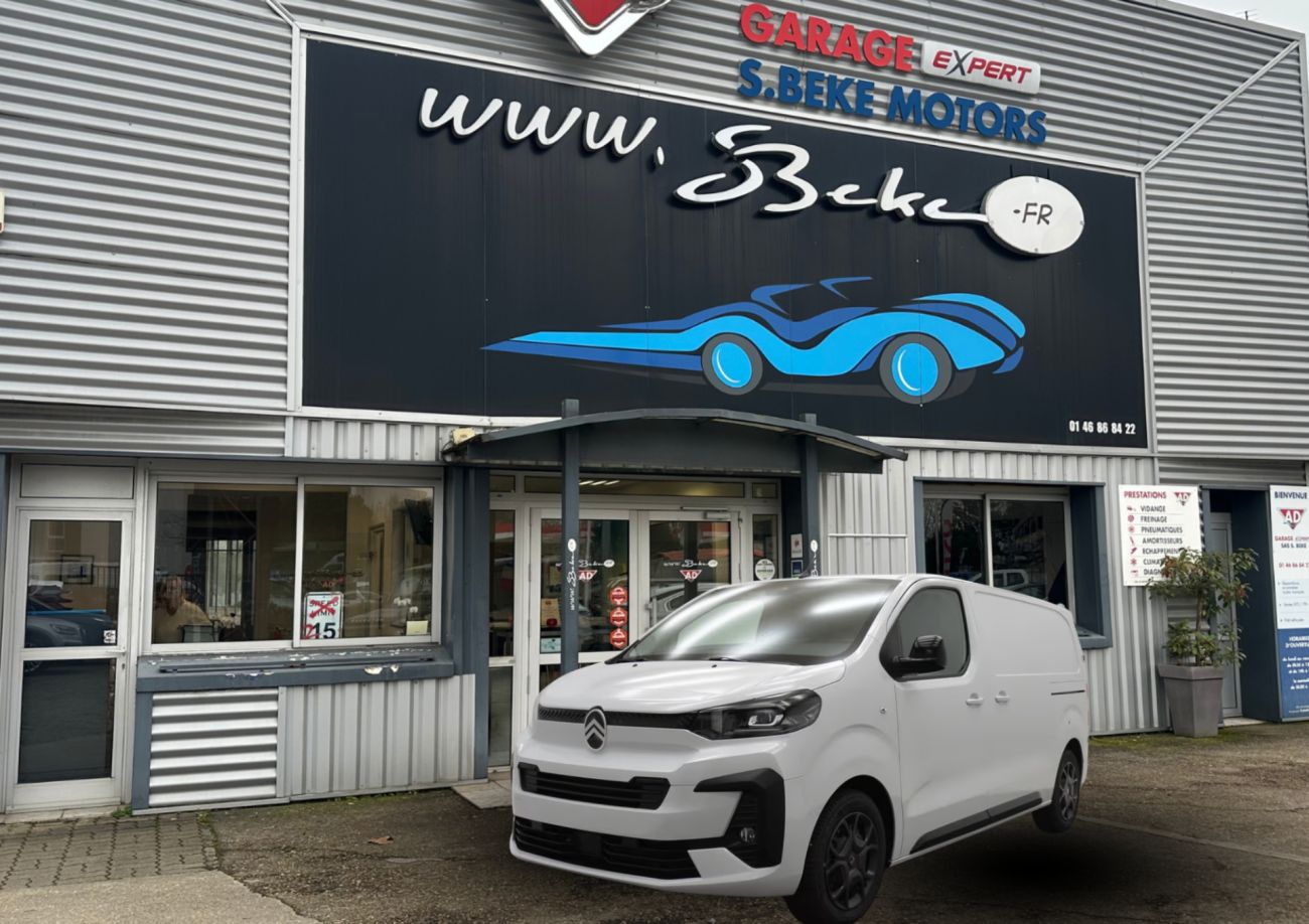 Mandataire Citroën JUMPY FOURGON FGN TAILLE M 2.2 DIESEL 150 S&S EAT8 - 4P