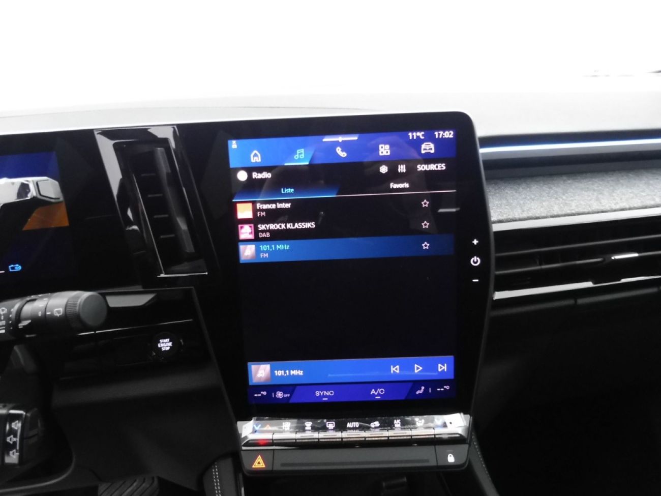 Mandataire RENAULT Austral 1.2 E-TECH FULL HYBRID 200CH TECHNO - 25