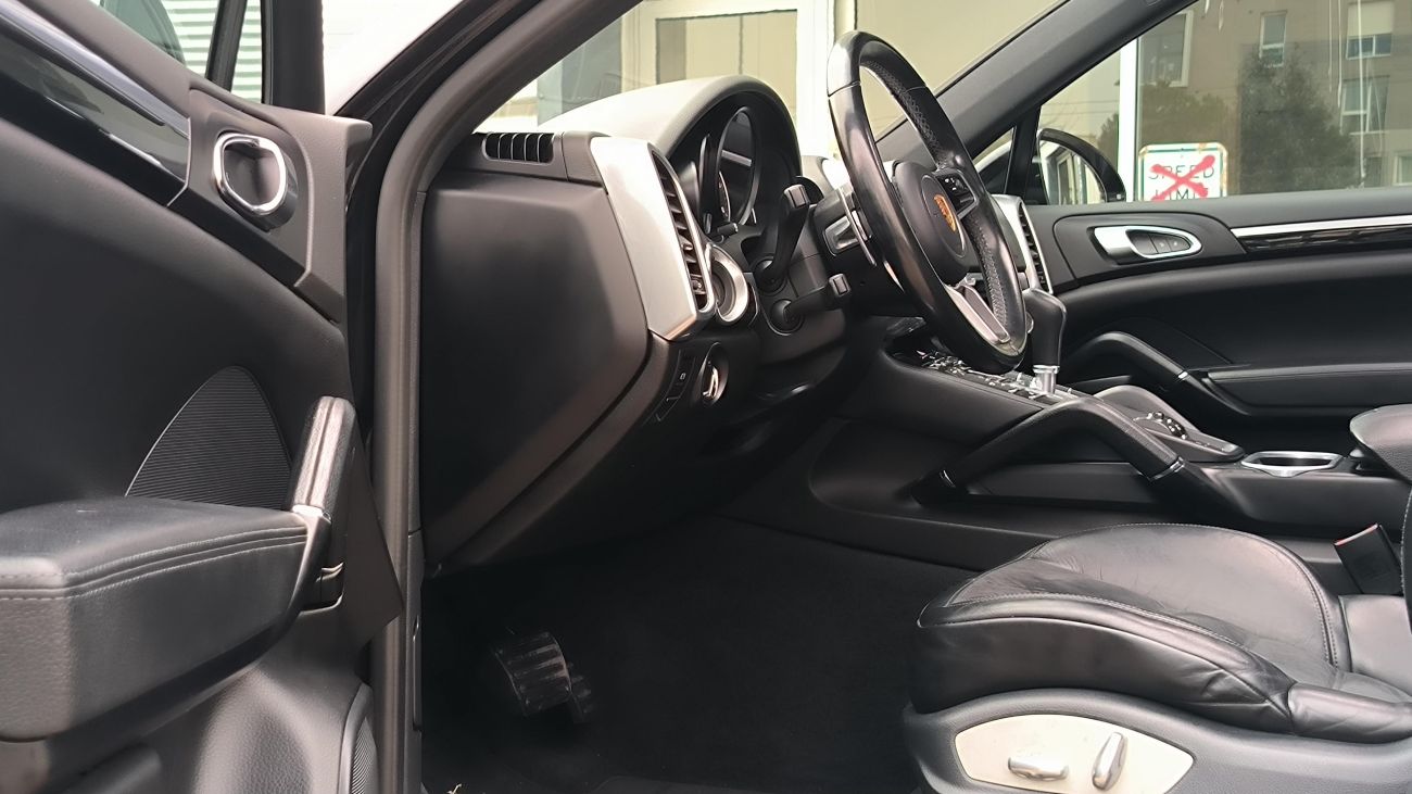 Mandataire PORSCHE CAYENNE 3.0 TD V6 262 ch Platinium Edition Tiptronic A