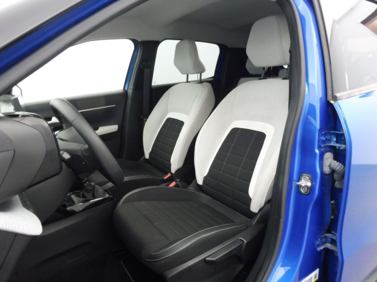 Mandataire Citroën C3 1.2 TURBO 100CH MAX