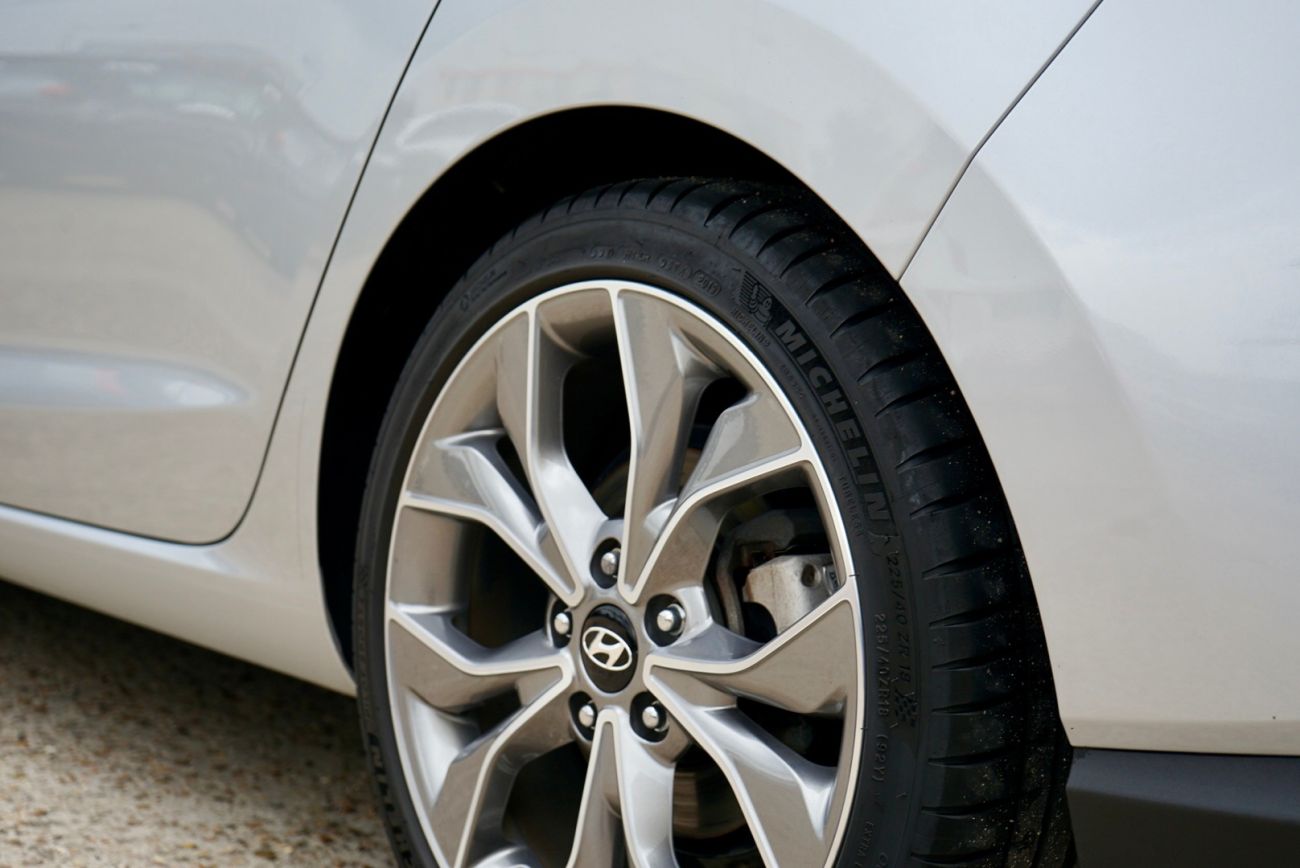 Mandataire Hyundai i30 FASTBACK 1.4 T-GDi 140 BVM6 N Line TOIT OUVRANT