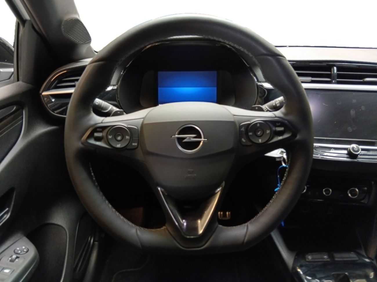 Mandataire Opel Corsa 1.2T 100 ATgs