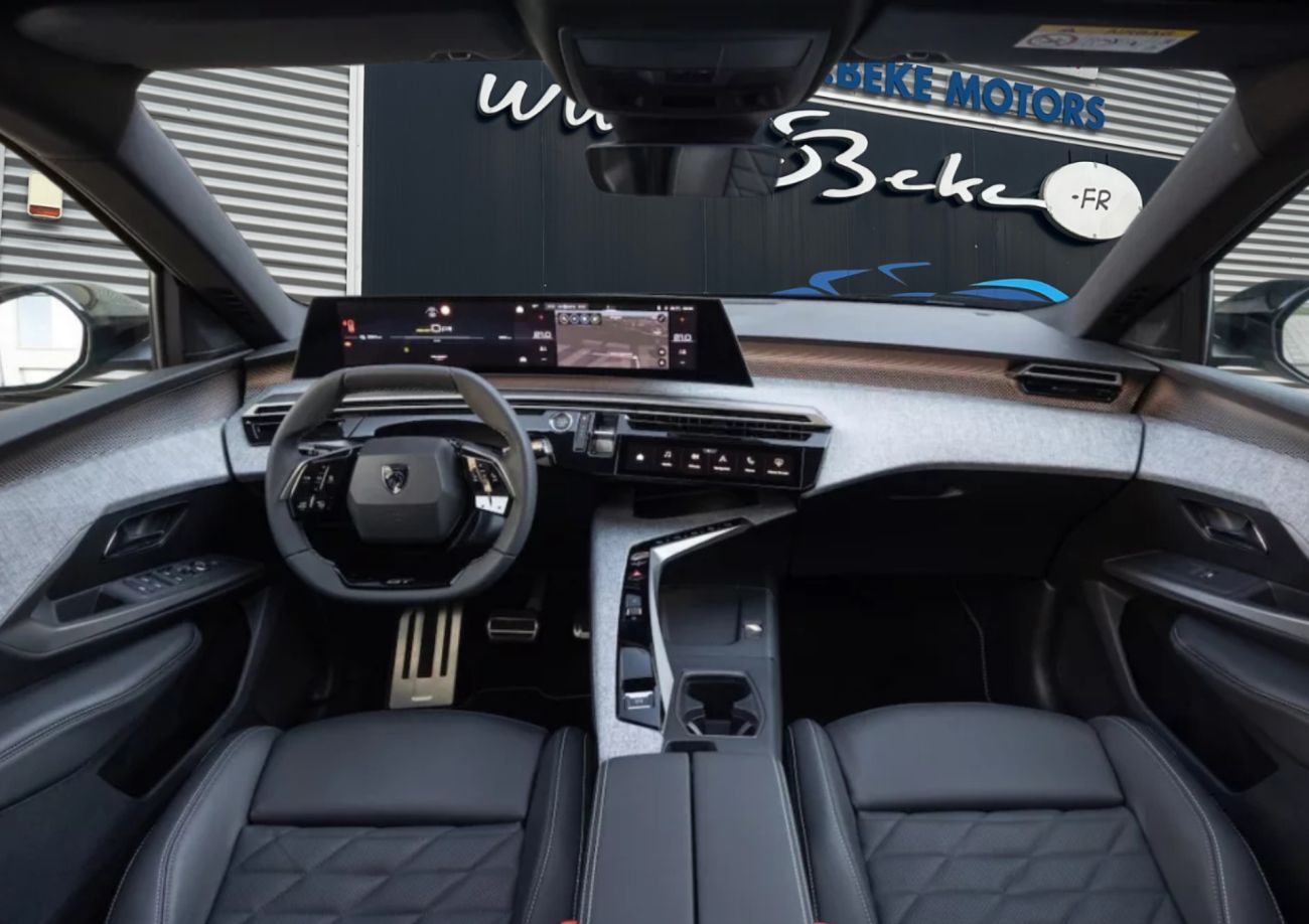 Mandataire PEUGEOT E-5008 NOUVEAU E-5008 ELECTRIQUE 325 GT EXCLUSIF DUAL MOTOR