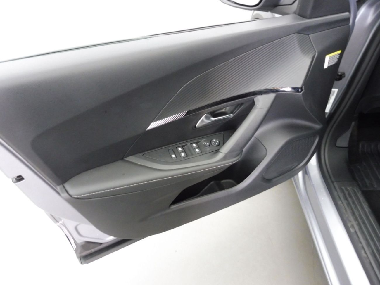 Mandataire PEUGEOT 2008 1.2 PURETECH 130CH S&S ALLURE EAT8