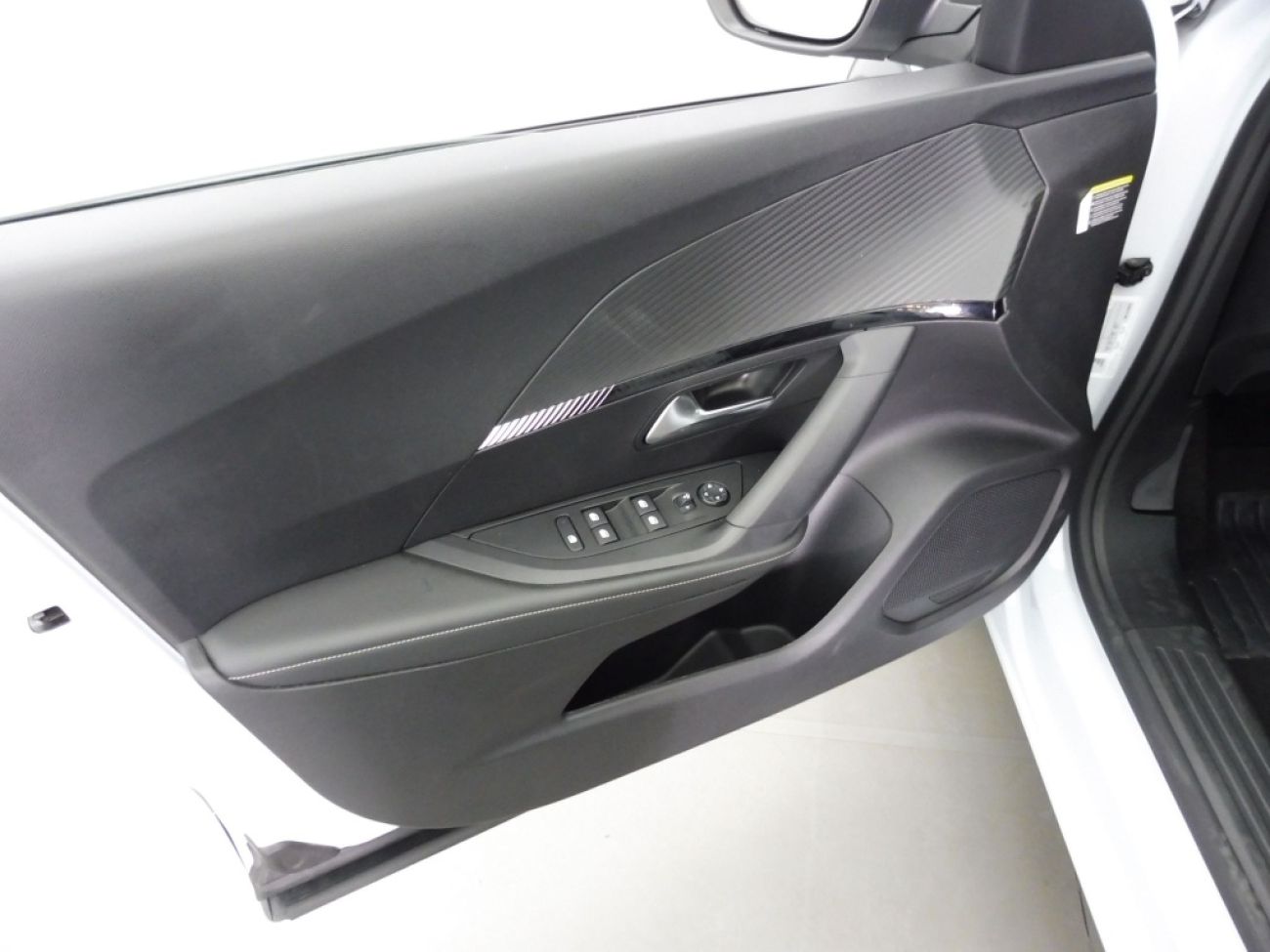 Mandataire PEUGEOT 2008 1.2 PURETECH 130CH S&S ALLURE EAT8