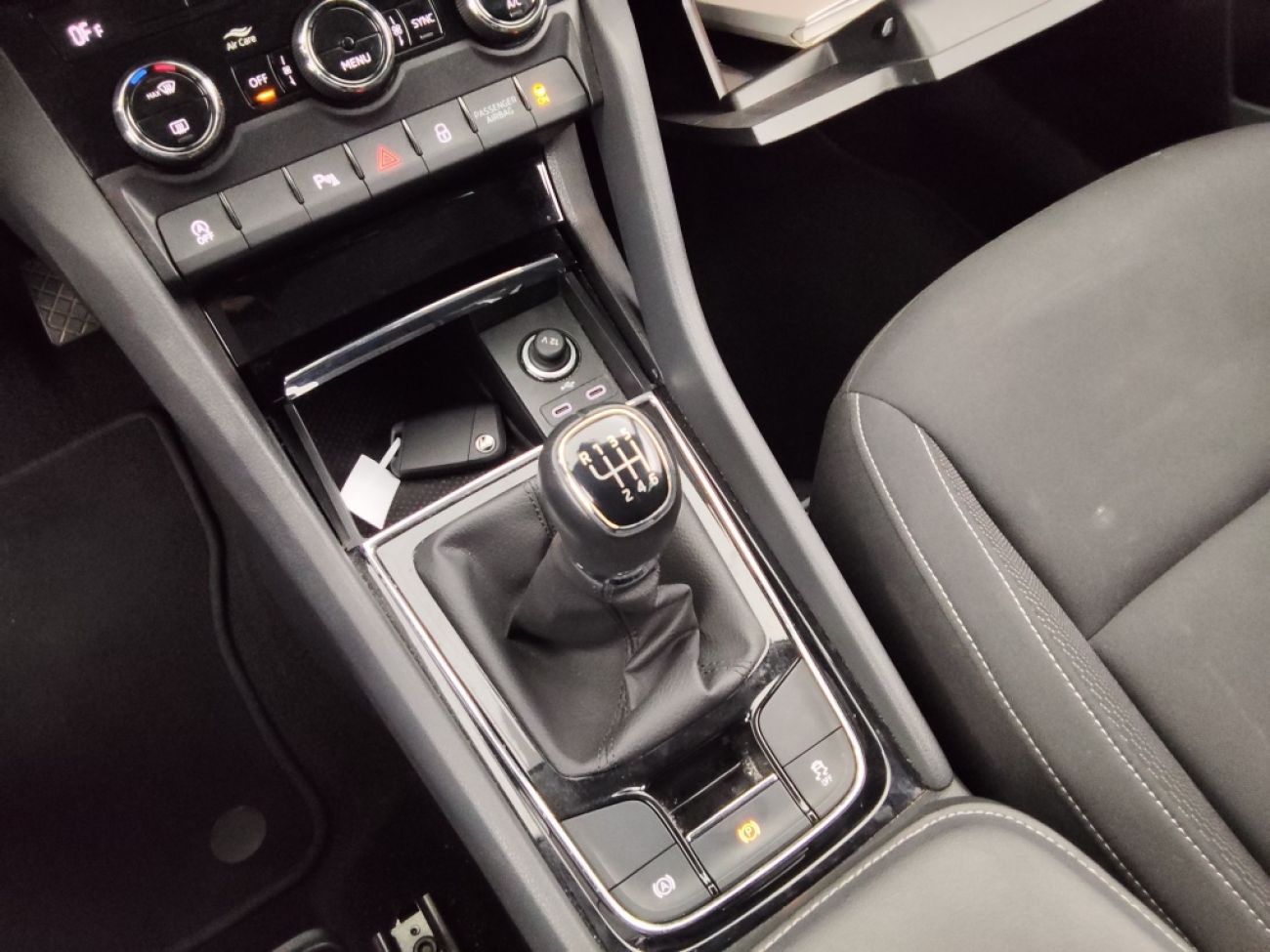 Mandataire SKODA Karoq 2.0 TDI 115CH SELECTION