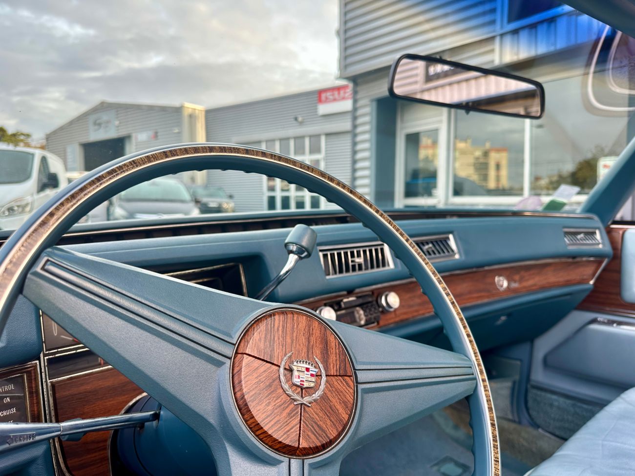 Mandataire CADILLAC ELDORADO CABRIOLET V8 500 CI 8.2