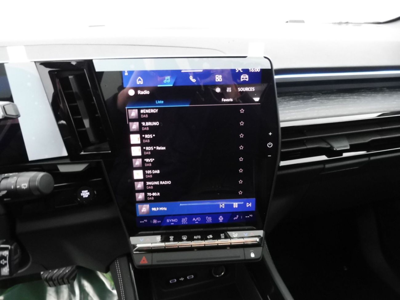 Mandataire RENAULT AUSTRAL 1.2 E-TECH FULL HYBRID 200CH ICONIC- 24
