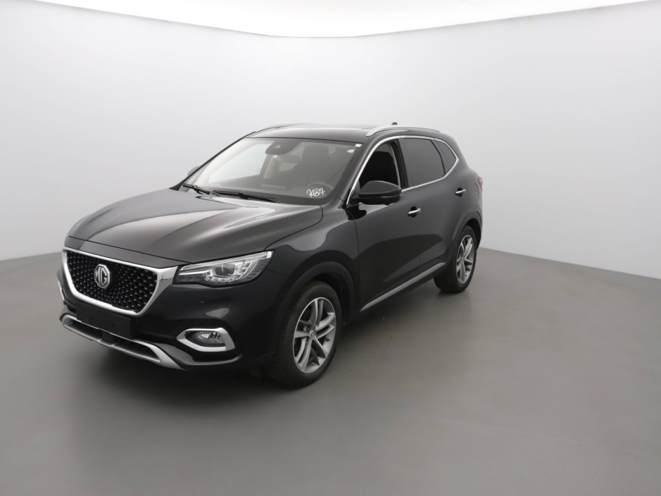Mandataire MG HS 1.5 T-GDI 162 AT luxury
