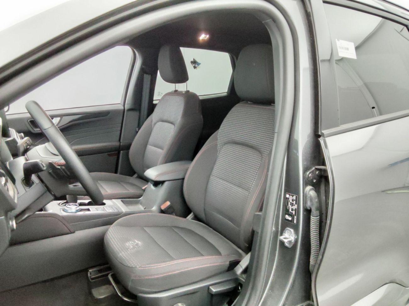 Mandataire Ford KUGA 2.0 TDCI 120CH ST-LINE POWERSHIFT