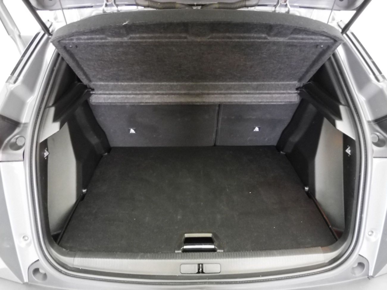Mandataire PEUGEOT 2008 1.2 PURETECH 130CH S&S ALLURE EAT8