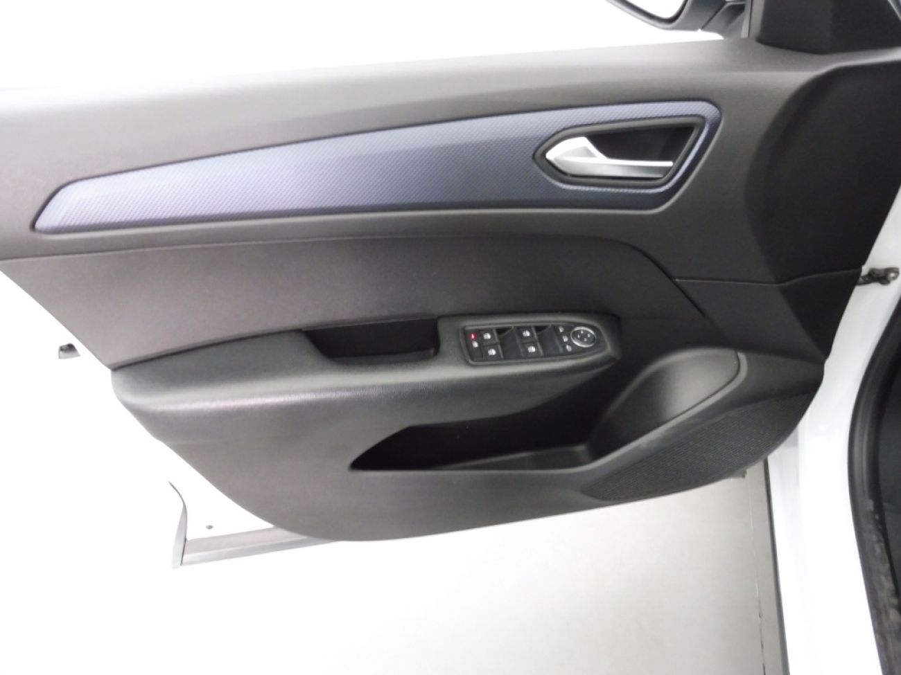 Mandataire RENAULT Arkana 1.6 E-TECH 145 HEVequilibre