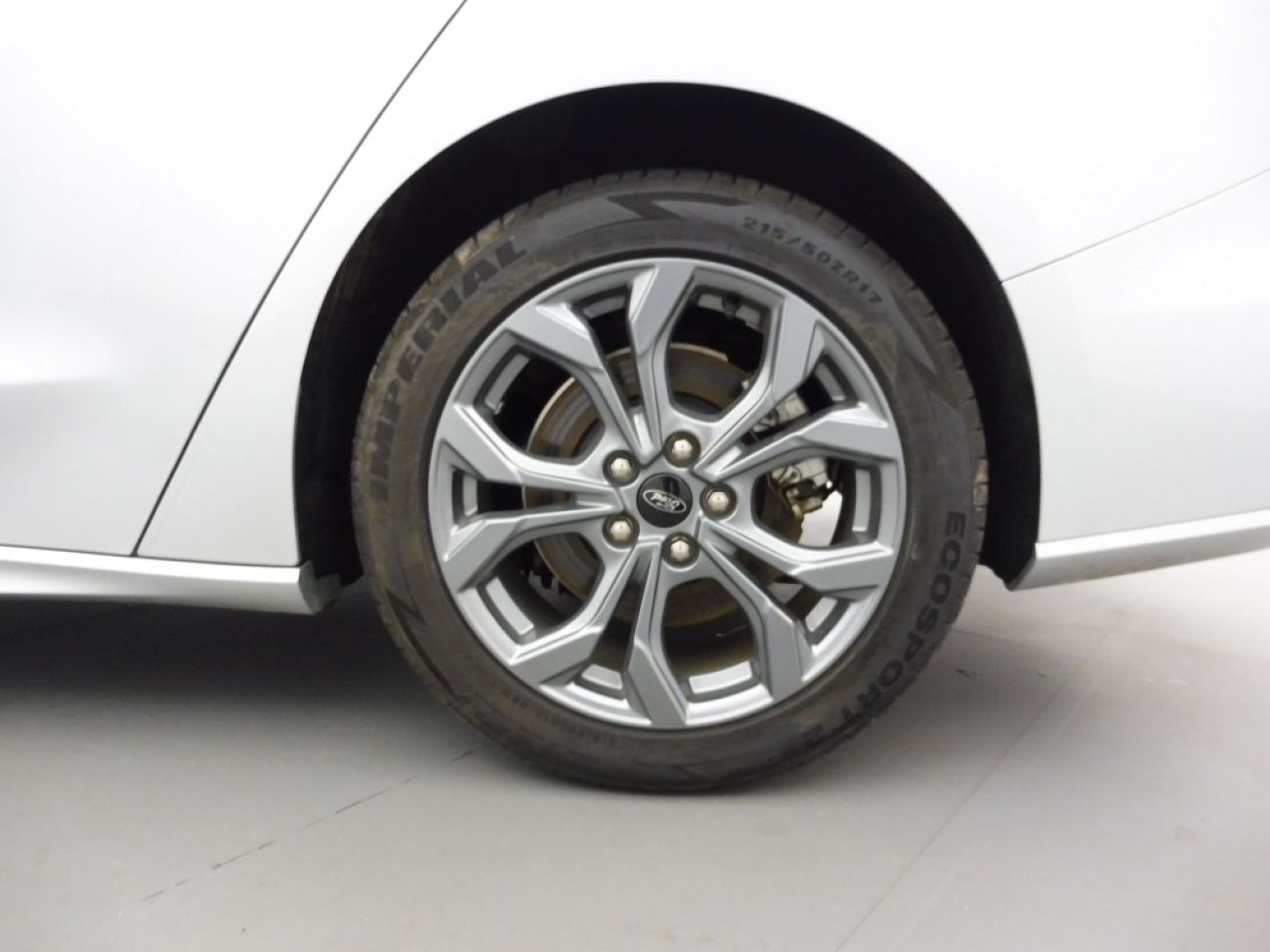 Mandataire Ford Focus SW 1.0 ECOBOOST 125st line