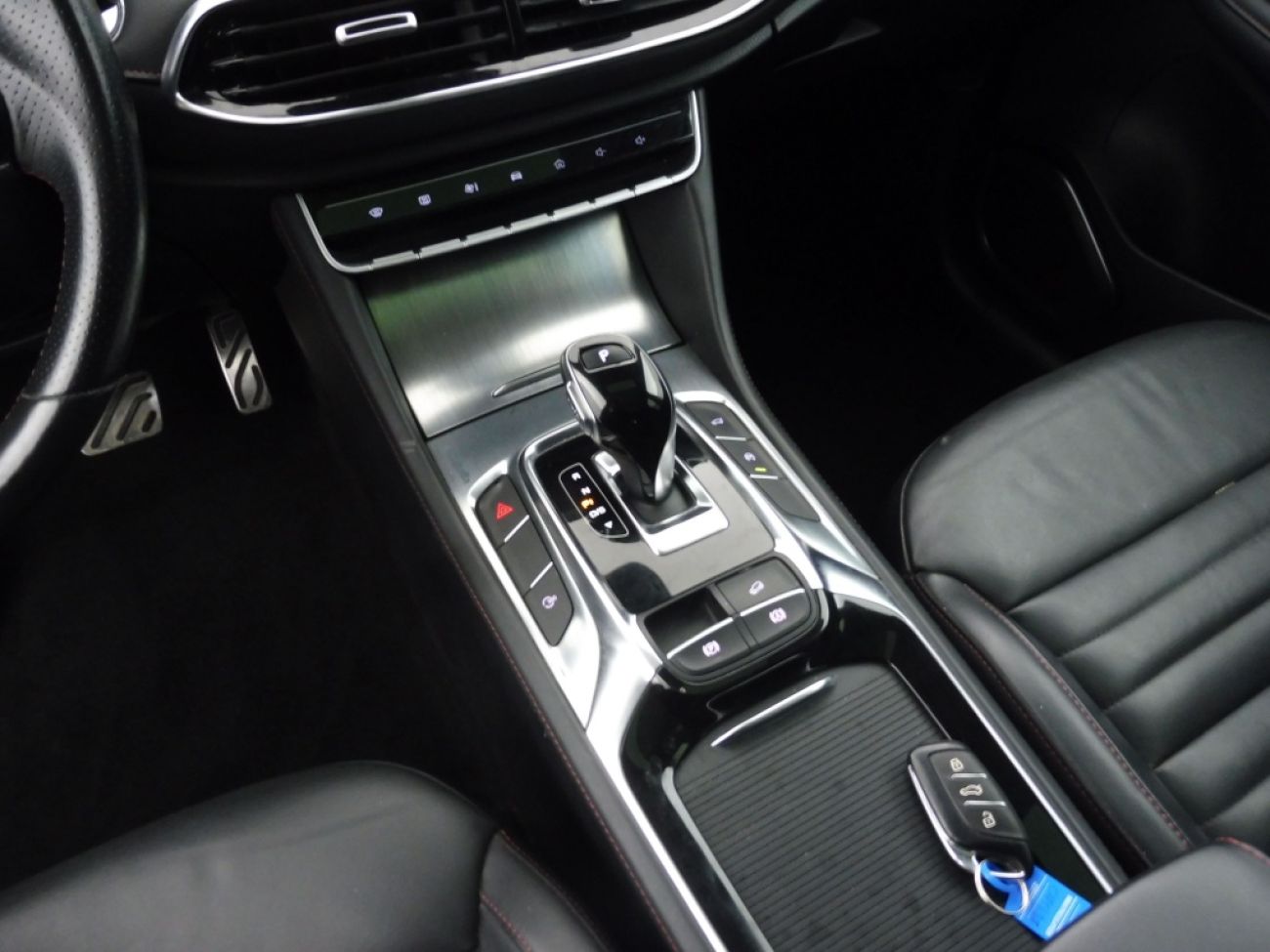 Mandataire MG HS 1.5 T-GDI 162 AT luxury