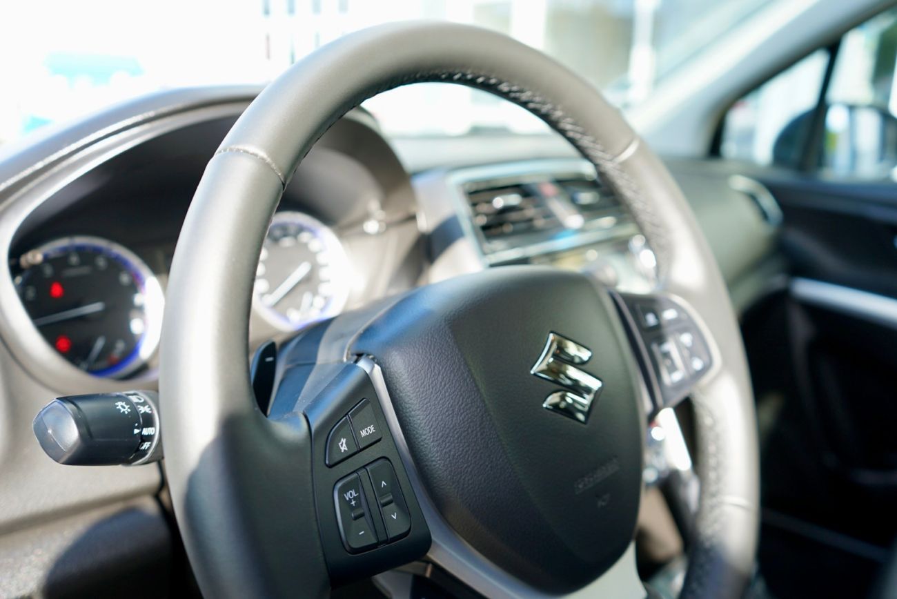 Mandataire SUZUKI S-CROSS 1.4 Boosterjet Allgrip Hybrid Auto Style