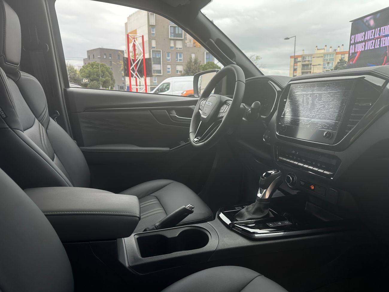 Mandataire ISUZU D-MAX SPACE NITRO SPORT 2.2 A/T 4x4 MY2026 Euro6e-bis