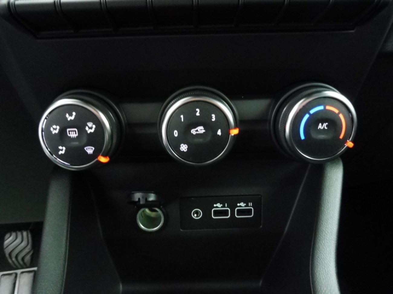 Mandataire RENAULT Clio 1.0 TCE 90CH GENERATION - 25