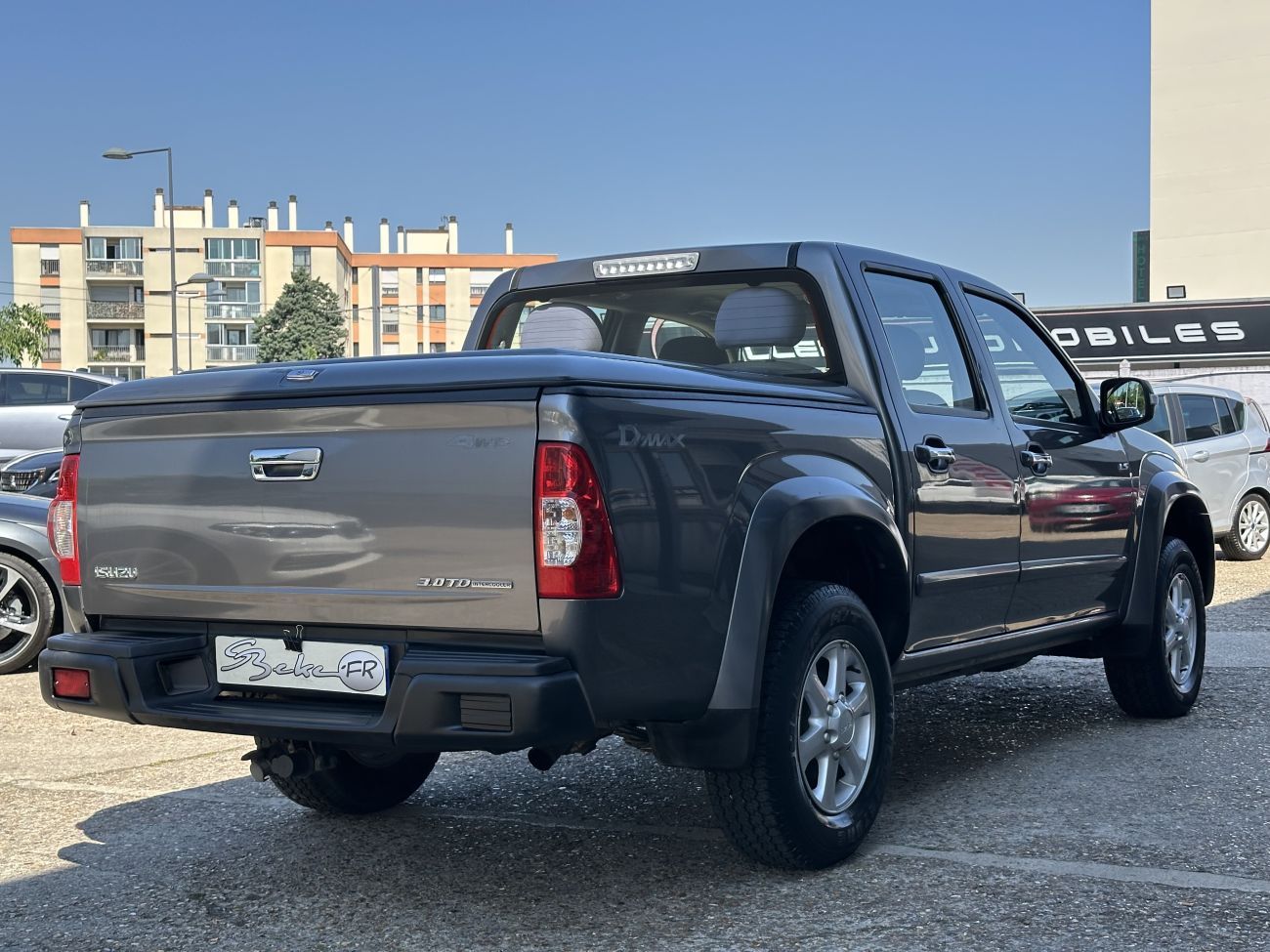 Mandataire ISUZU D-MAX 3.0 4WD CREW CAB LS
