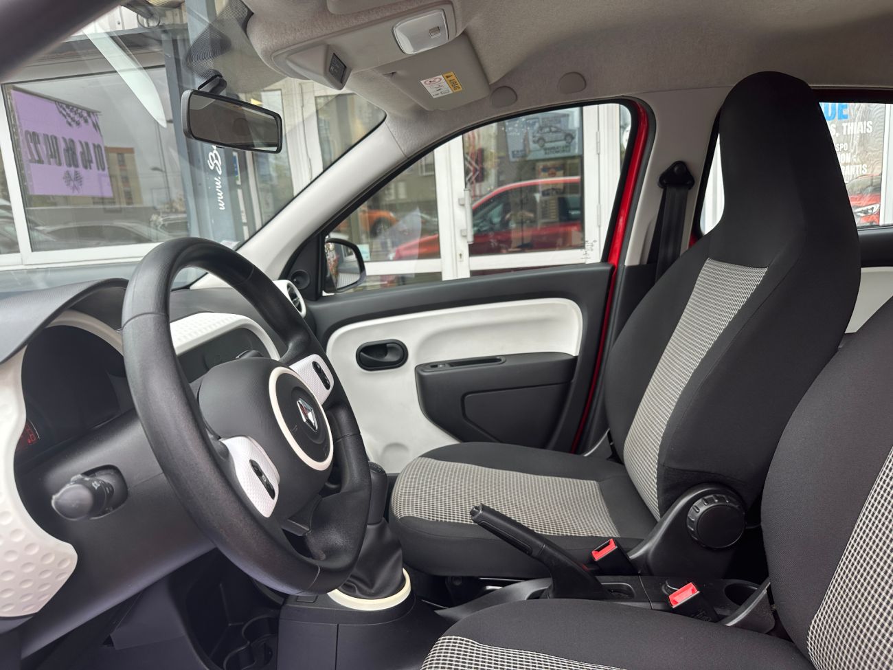 Mandataire RENAULT TWINGO III 1.0 SCe 70 BC Life