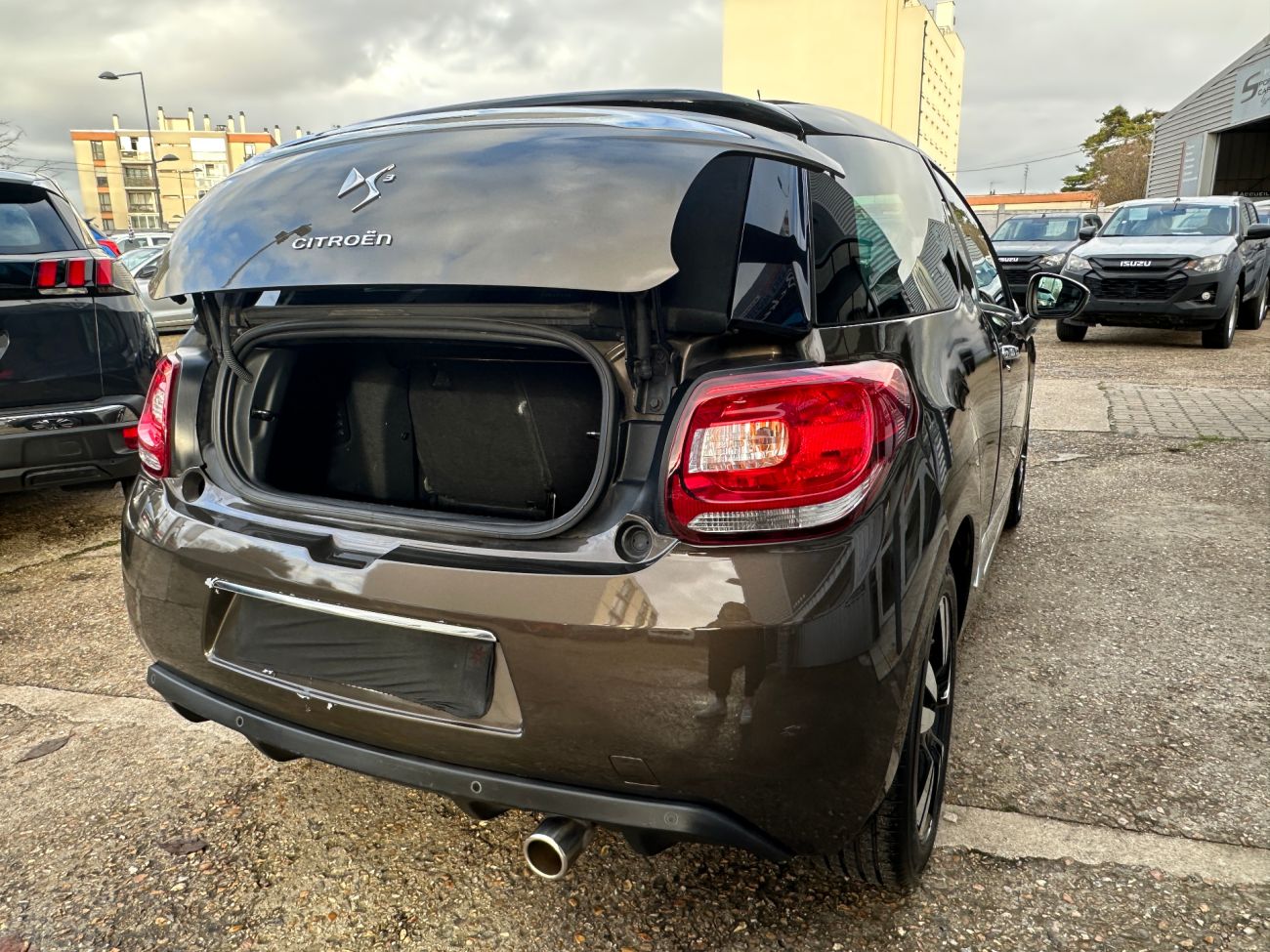 Mandataire Citroën DS3 CABRIOLET VTi 120 So Chic A