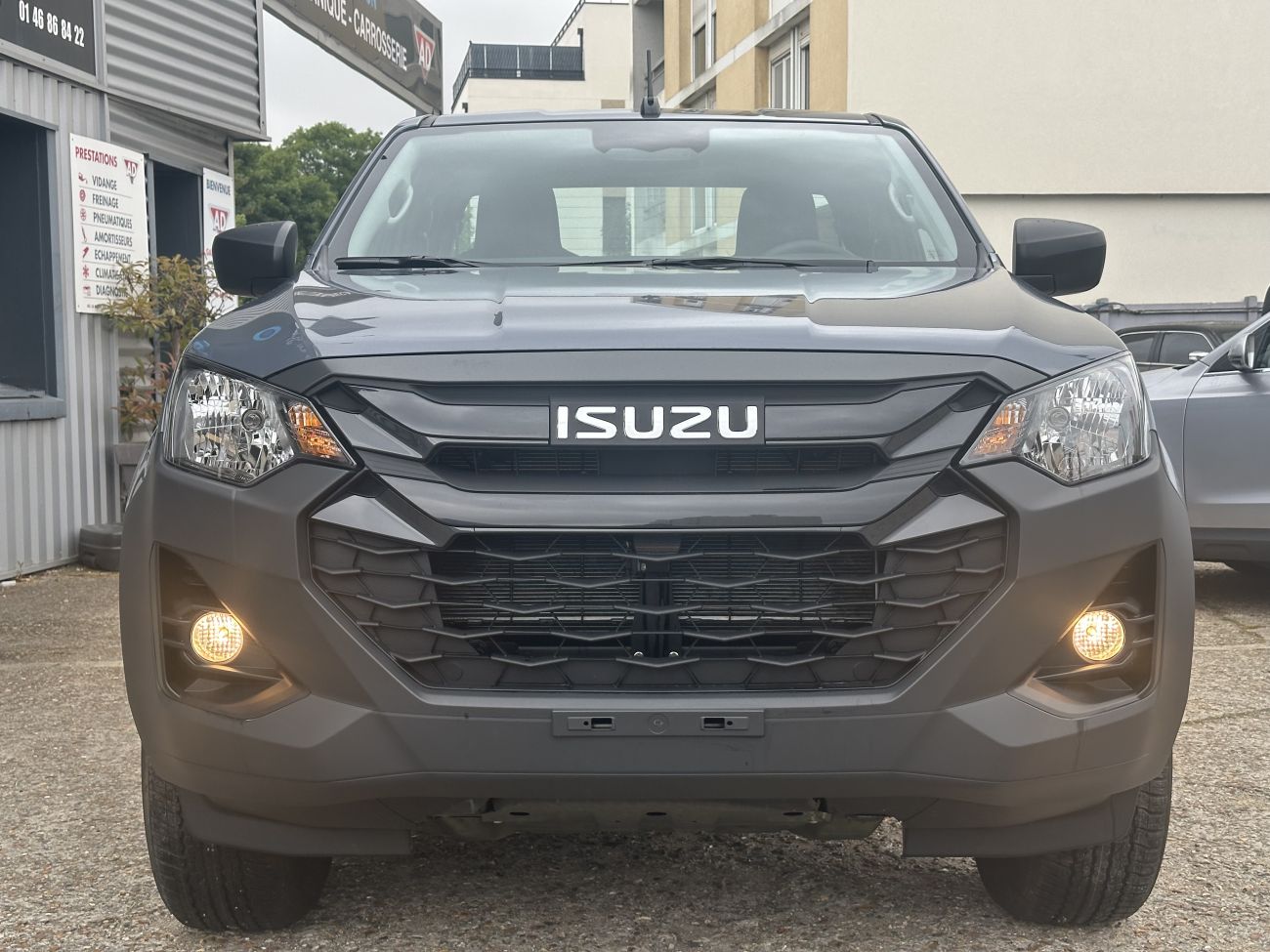 Mandataire ISUZU D-MAX N60 SPACE CAB 1.9 164 CH 4X4 B