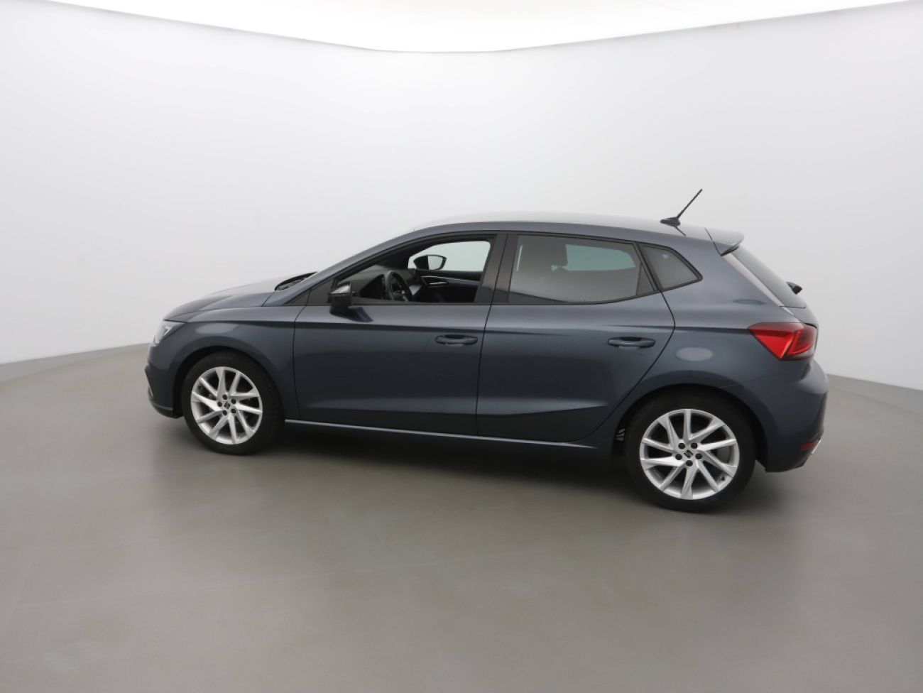 Mandataire Seat IBIZA 1.0 TSI 95CH FR