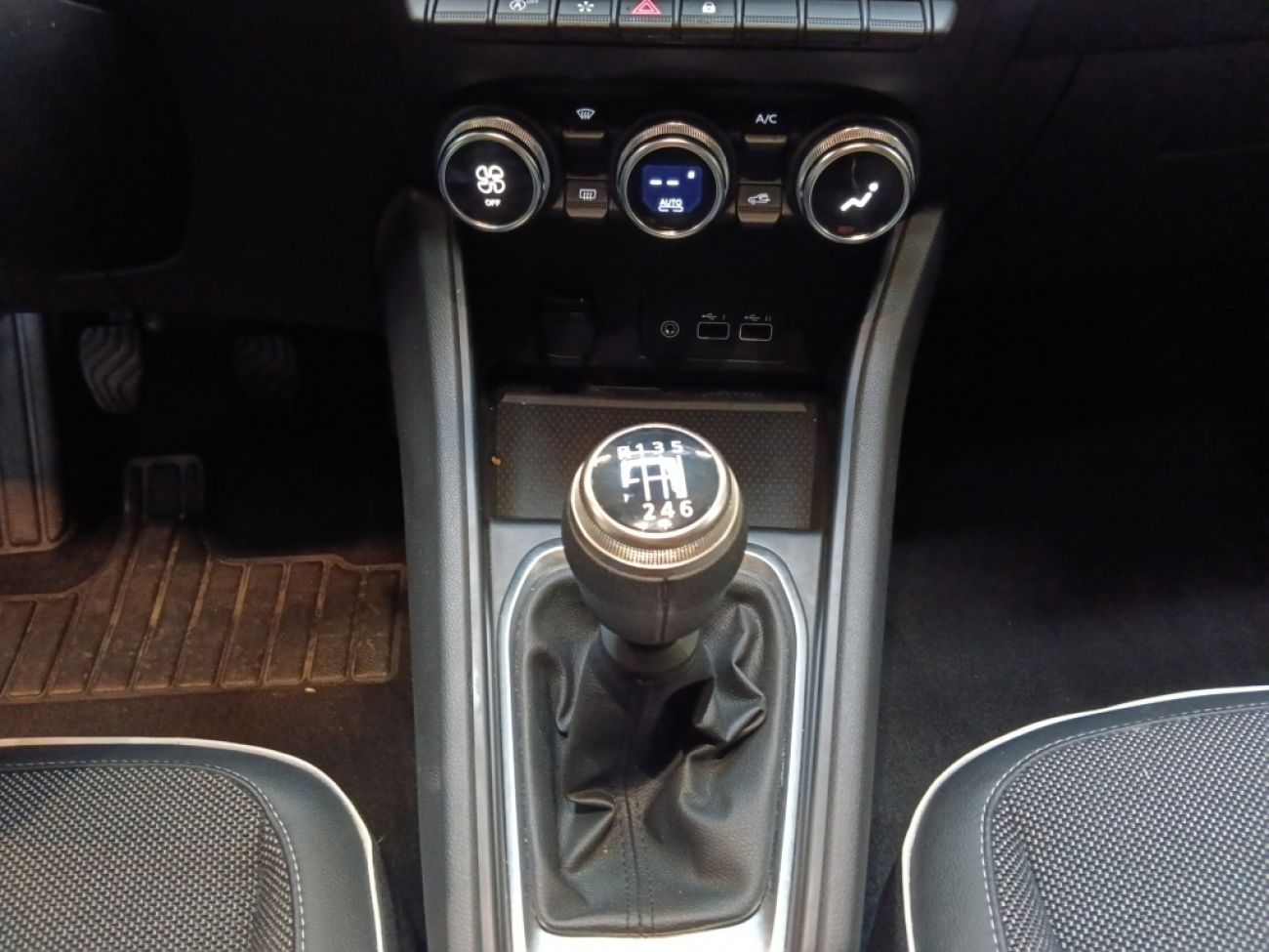 Mandataire RENAULT Captur 1.0 TCE 90CH TECHNO