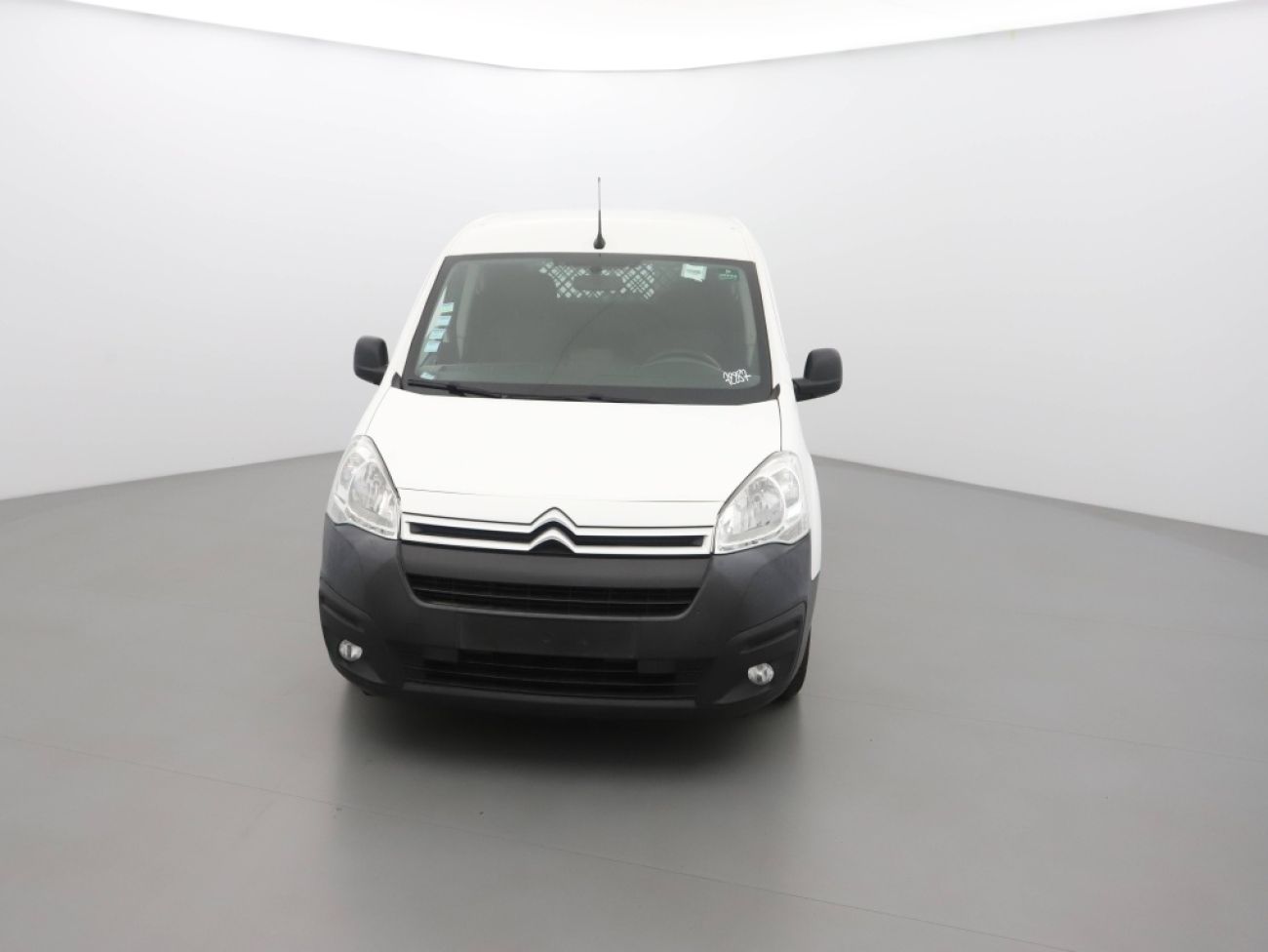 Mandataire Citroën Berlingo BLUEHDI 75CH CLUB