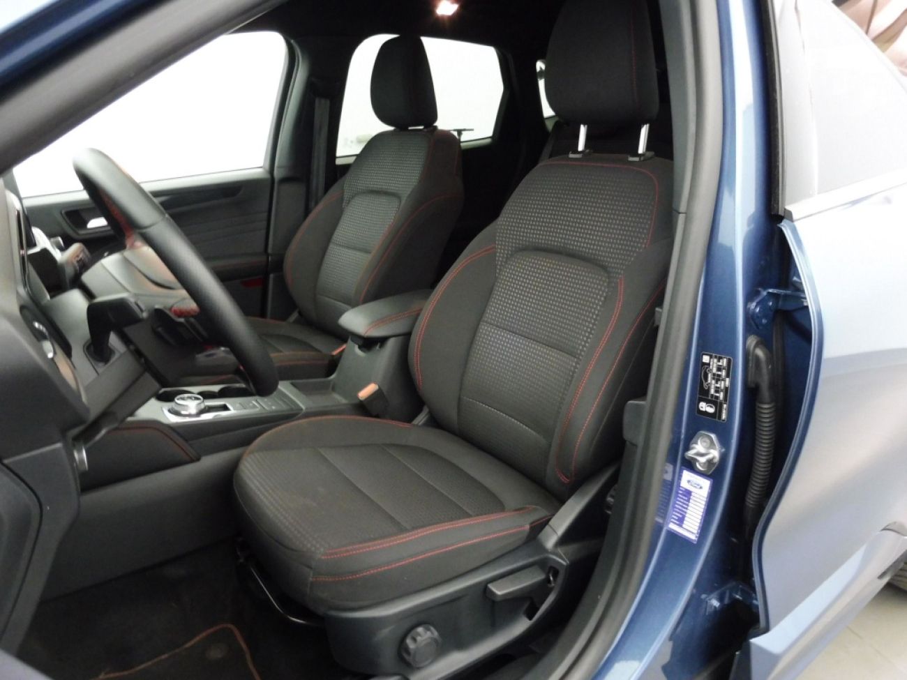 Mandataire Ford KUGA 2.0 TDCI 120CH ST-LINE POWERSHIFT