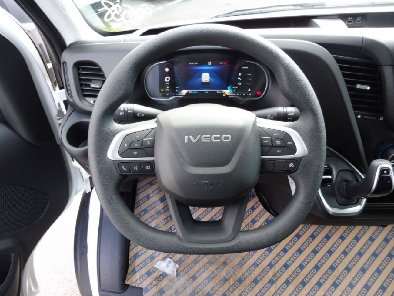 Mandataire IVECO Daily 35S18 3.0 V16 HI-MATIC H2 180CV