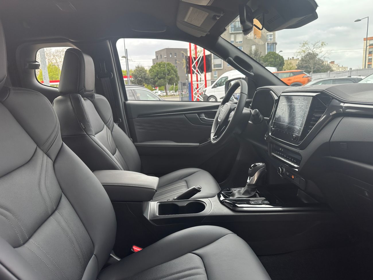 Mandataire ISUZU D-MAX SPACE NITRO SPORT 2.2 A/T 4x4 MY2026 Euro6e-bis