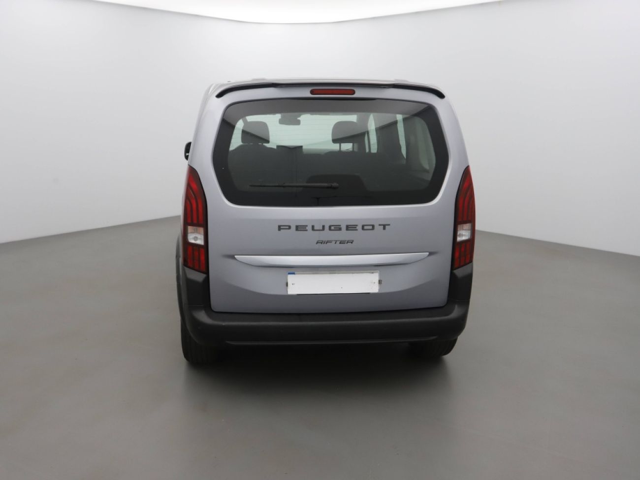 Mandataire PEUGEOT RIFTER TAILLE M - 1.5 BLUEHDI 100CH S&S ALLURE 5 PLACES