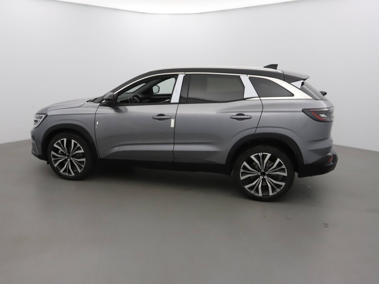 Mandataire RENAULT AUSTRAL 1.2 E-TECH FULL HYBRID 200CH ICONIC- 24