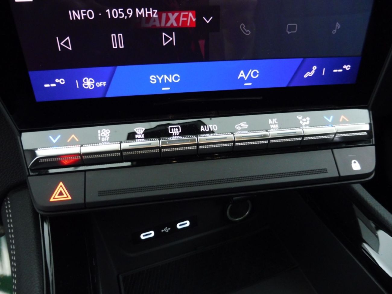 Mandataire RENAULT AUSTRAL 1.2 E-TECH FULL HYBRID 200CH TECHNO - 24