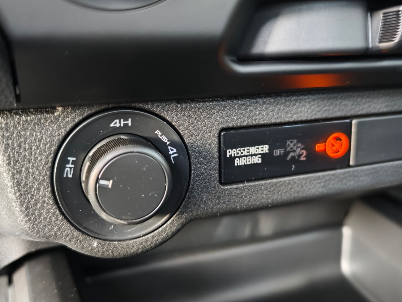 Mandataire ISUZU D MAX SPACE N60 BB+ A/T 4x4  Euro6e