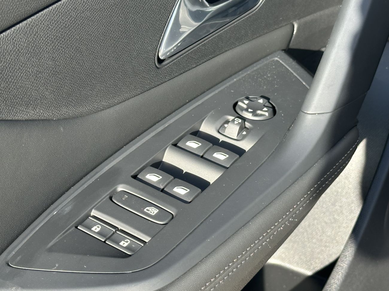 Mandataire PEUGEOT 408 130 ch S&S EAT8 Allure Pack JTES 19