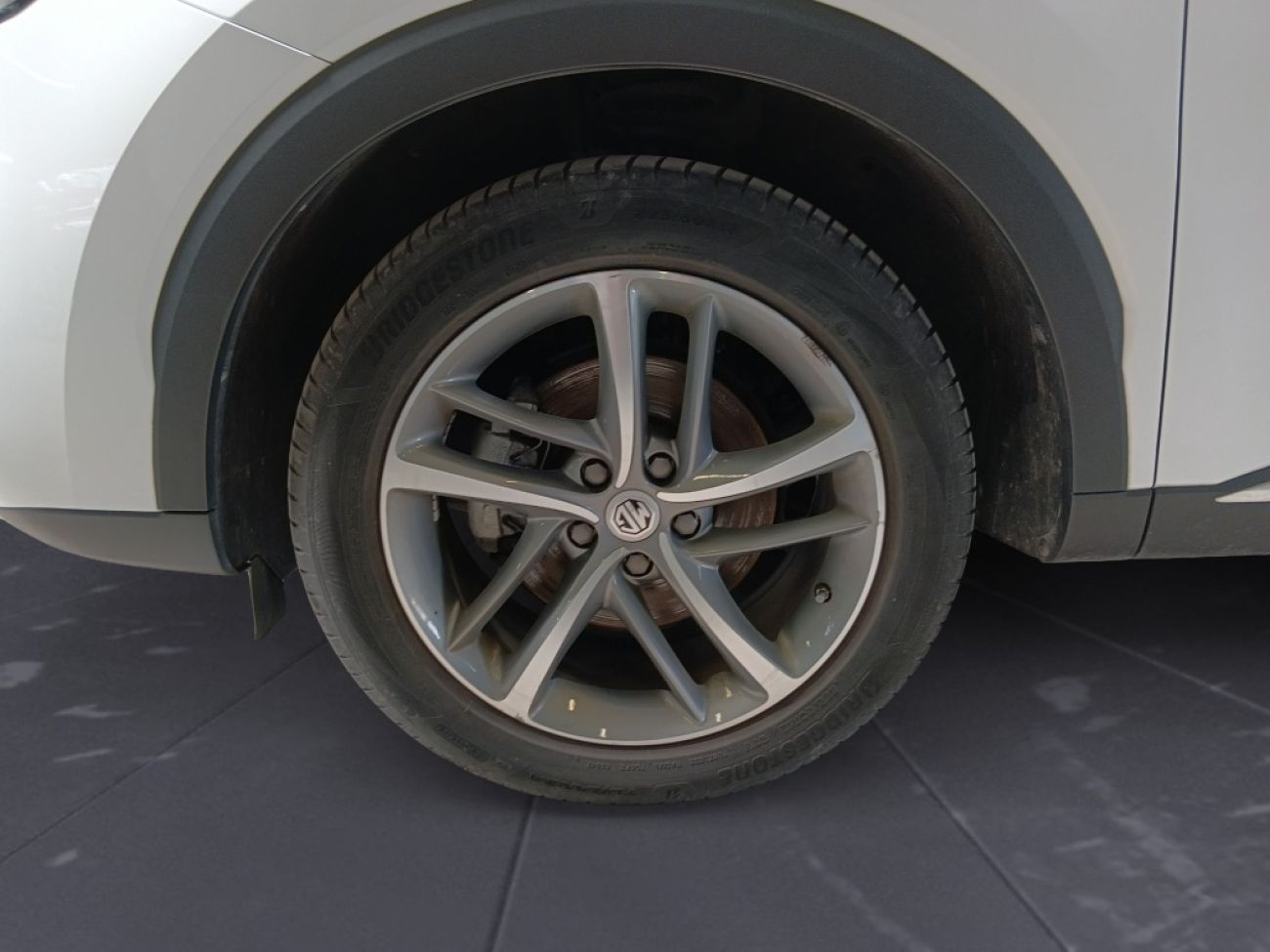 Mandataire MG HS 1.5 T-GDI 162 AT luxury
